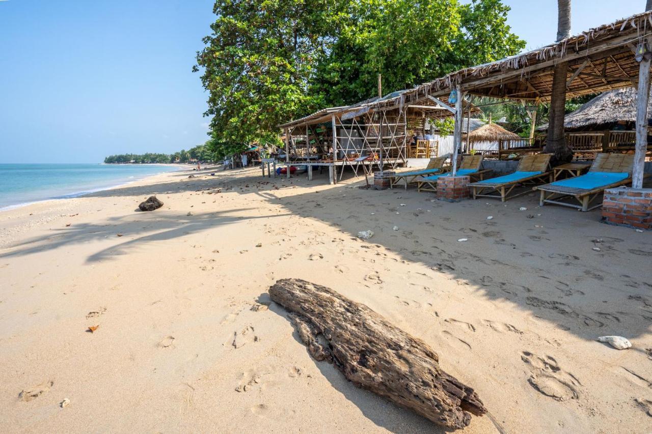 Isara Lanta Beach Resort Ko Lanta Eksteriør billede